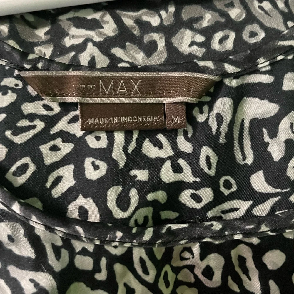 Top - Picture 2 of 2